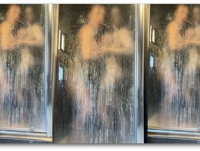 Download: MissAlessaMilano - Zwei Silikonkörper in der Dusche – feucht, wild, geil