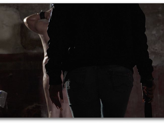 Download: MissAlessaMilano - Im Keller mit peitsche