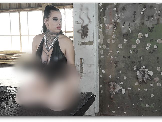 Download: MissAlessaMilano - Lecksklavenausbildung