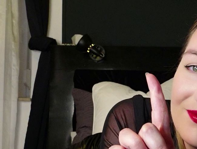 Download: MissCatDeluxe - Dein Name? Ein anderes Wort für Loser