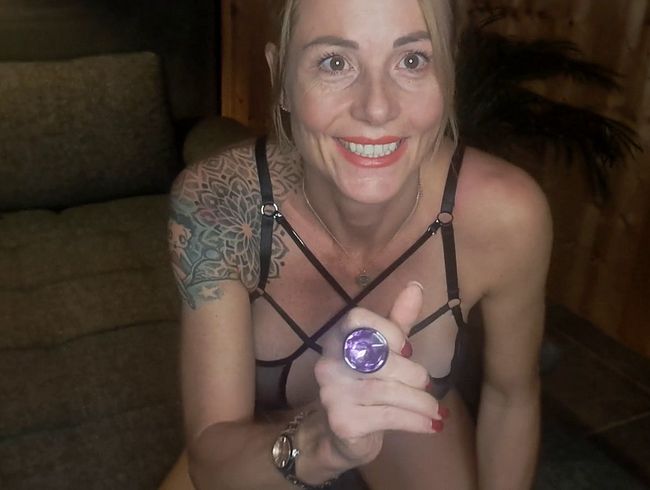Download: MissJolie109 - Veröffentlicht: Meine intime PREMIERE mit einem ANALPLUG!!!
