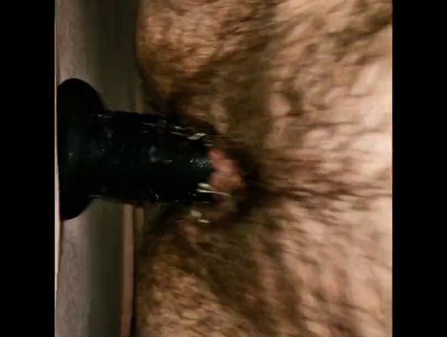 Download: MissNaturPur - Schwanger einen Dildo reiten