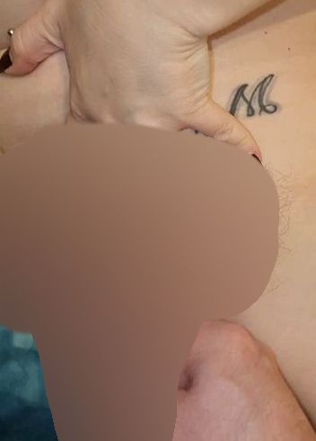 Download: MissNaturPur - spontan im Bad abgewixxt