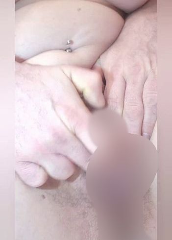 Download: MissNaturPur - Möse fingern und Titten wixxen