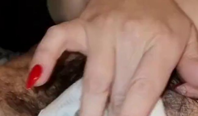 Download: MissNaturPur - SB mit getragenem Slip