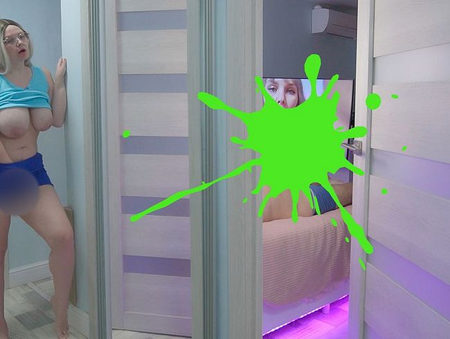 Download: Miss_Fantasy - Vollbusiges Schulmädchen sah zum ersten Mal einen Schwanz