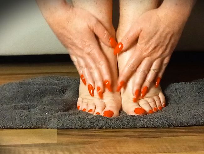 Download: Misstress-Luciana - Der Fussklaven Himmel