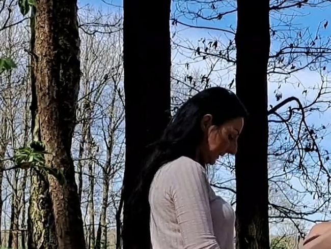 Download: Misstress-Luciana - Abgespritzt und durchgefickt im Wald