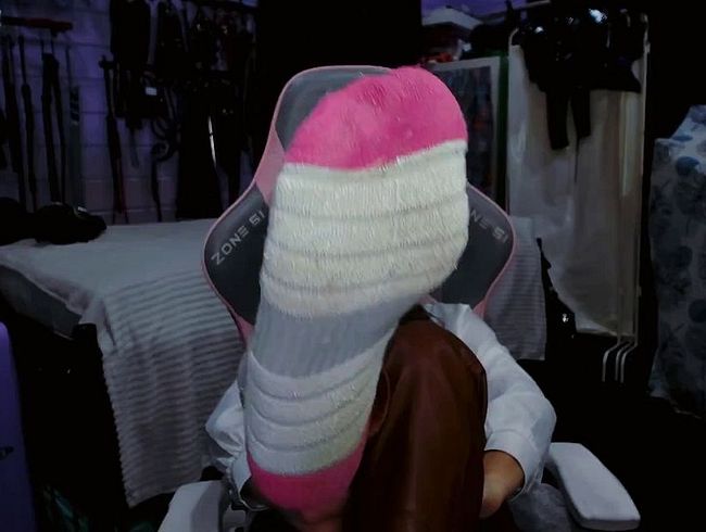 Download: Mistress_Priest - oh das Socken