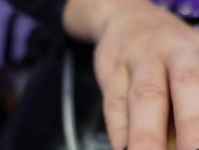 Download: Mistress_Priest - POV-Nägel und Strapon-Mundficken