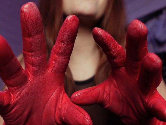 Download: Mistress_Priest - POV rote Lederhandschuhe ticken