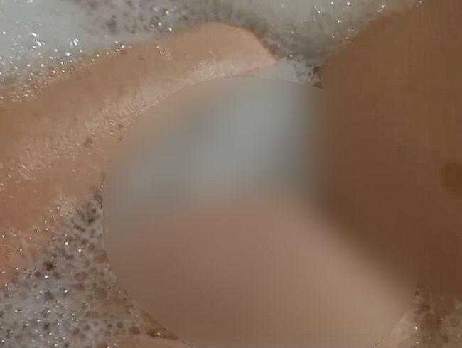 Download: MonaMoos - Entspannt in der Wanne