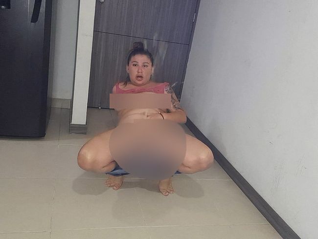 Download: Monita-Caliente - Golden Shower mal wieder