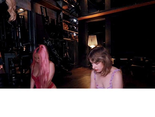 Download: Mountain1988 - Pornostar Maria Gail und Chrystal White haben Spass mit Lady Nelly Noir