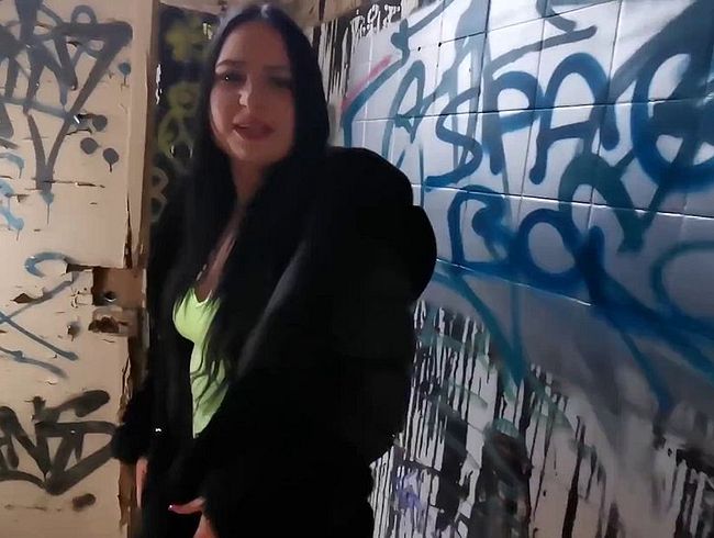 Download: Mountain1988 - Pornostar Maria Gail Lost Places Sex