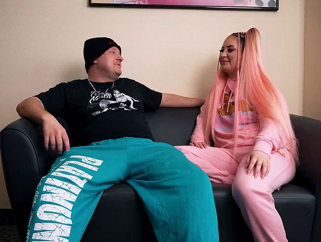 Download: Mountain1988 - Pornostar Maria Gail fickt FinalBoss im Hotel