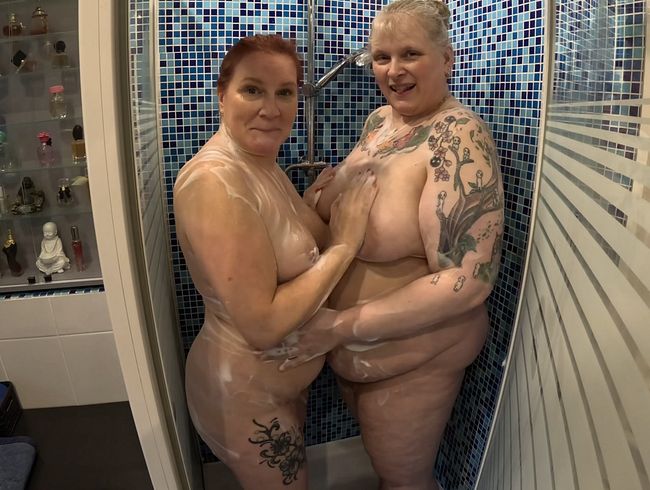 Download: MrsEssen7471 - Nach der Alien Bukkake duschen mit Tamara (TamaRubens)