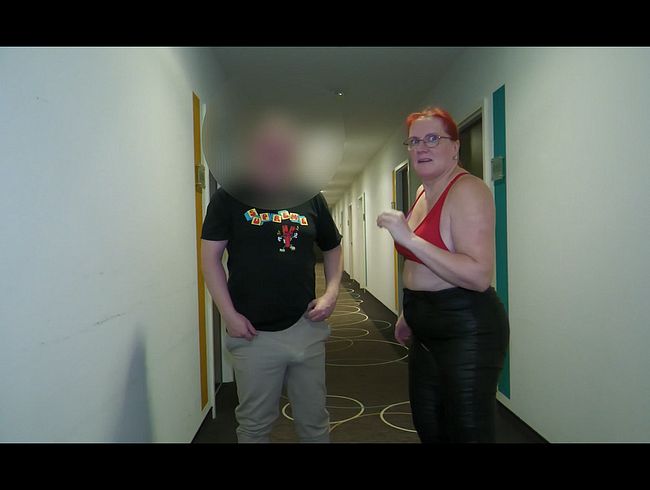 Download: MrsEssen7471 - Oh man was mussten wir uns da beeilen, zum Glück war er Mega geil