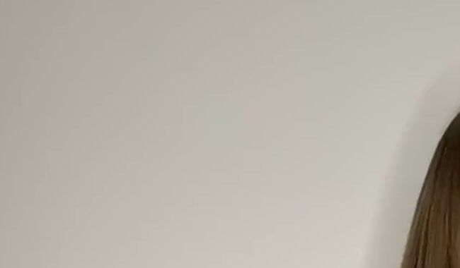 Download: MrsFiestaa - twerking Ass, lass die Backen klatschen ..??