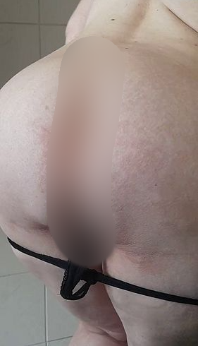 Download: MsCurvylicous - Wer von euch steht auf meinen prallen, runden Arsch?