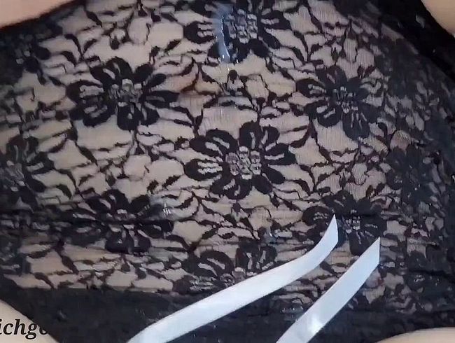 Download: Munichgold - Amateur Mamas heisse cumshot compilation 9 cumshots bitte spritz mir auf meine haarige Pussy Part1