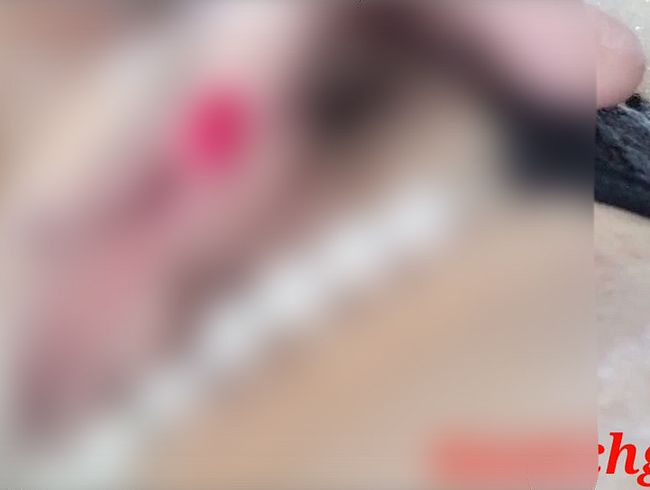 Download: Munichgold - Close up mein erstes Mastrobations Video komm mit mir in die Badewanne und schau mir zu wie....