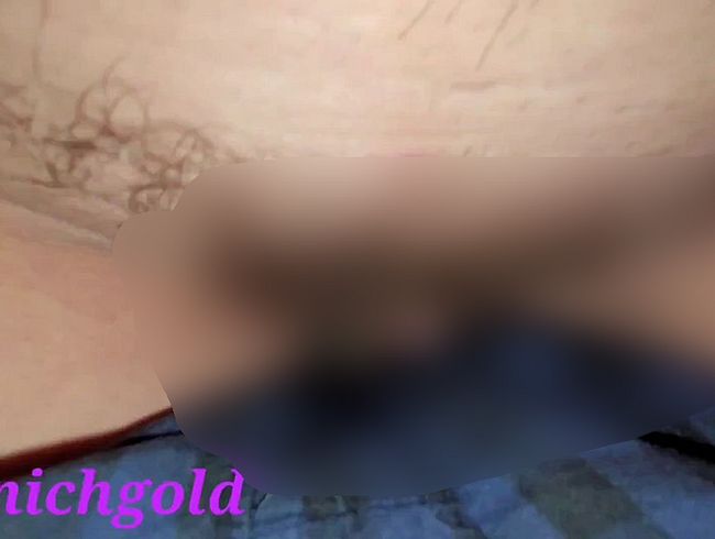 Download: Munichgold - NS Close up Sex in der Küche bitte spritz mir auf meine rose creamy pussy und ich piss Dir auf den..