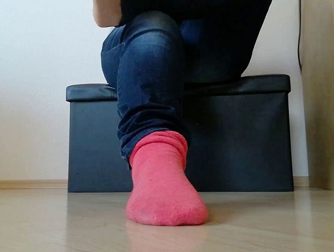 Download: MyLittleDirtySecret - Ausgiebige Fußbeschau