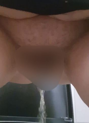 Download: NS-Queen83 - POV: Du schluckst meinen geilen Natursekt