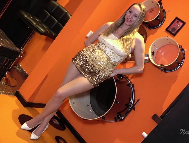 Download: NatalieAlba - Wunschclip mit Strumpfhose