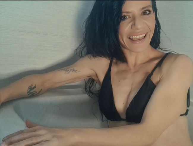 Download: Nataliecarterxx - Natalie Carter Shaving my Pussy