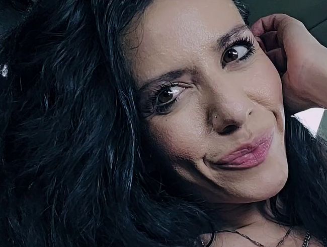 Download: Nataliecarterxx - Gurke im fahrenden Auto? Masturbation??Explizites Gurken-Squirting?