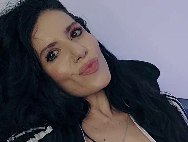 Download: Nataliecarterxx - Natalie Carter, entblößt meine Muschi? Erkunde meine Muschi für dich. Explizite Entblößung der Muschi?