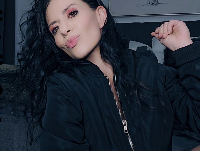 Download: Nataliecarterxx - Natalie Carter Bomberjacke Explizite Masturbationsfans kommen zuerst