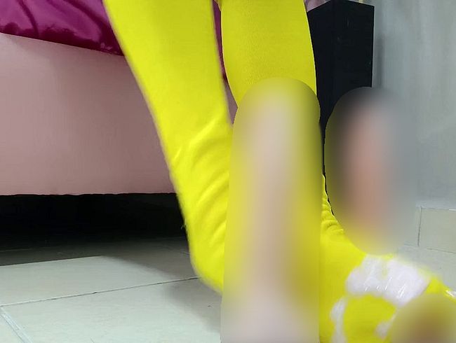 Download: NatashaBlack - Ich ficke meinen Dildo, während meine Füße mit viel Sahne gefüllt sind