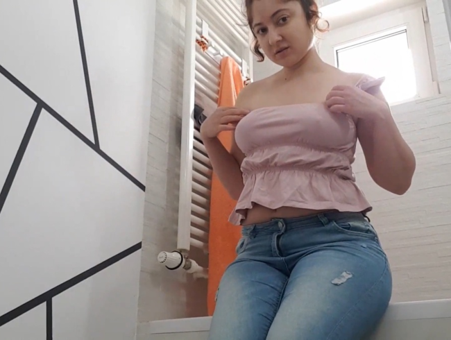 Download: NayanTeen - Habe mit einem Freund Schluss gemacht. Anstatt alleine im Badezimmer zu weinen, KOMME ICH SO GUT