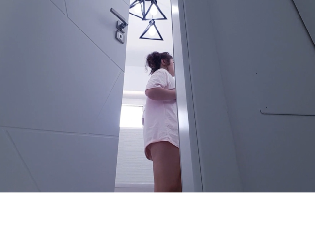 Download: NayanTeen - Mein Freund hat mich beobachtet, als ich duschen wollte, und ich habe ihn eingeladen, mir beim Masturbieren zuzusehen!