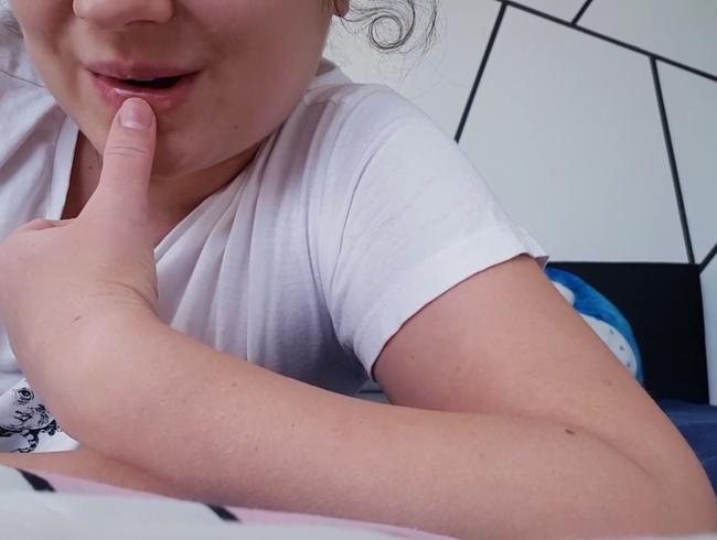 Download: NayanTeen - Fuck myself with fingers in both holes!!
