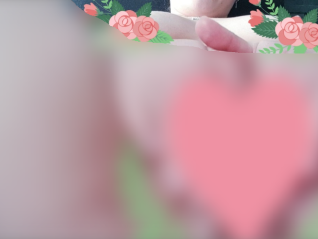 Download: NayanTeen - Jungfrau zeigt ihre rosa Muschi in Nahaufnahme und weit gespreizt, um ALLES zu sehen!!!