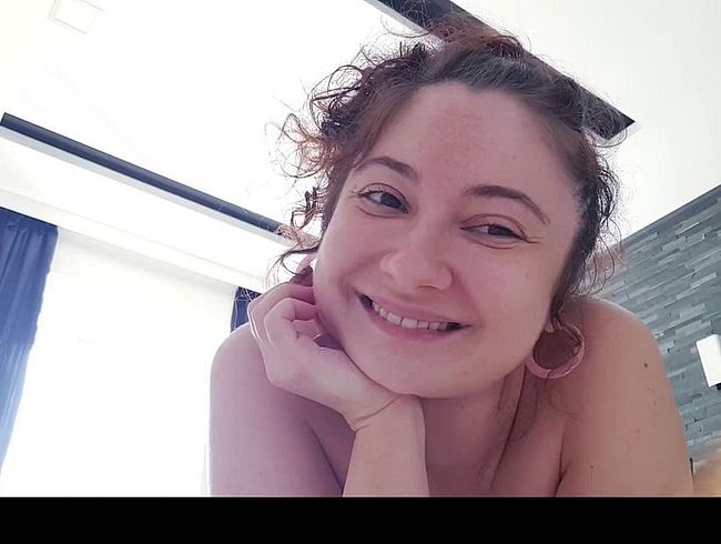 Download: NayanTeen - Feuchte Muschi einer jungen 18-Jährigen!!!