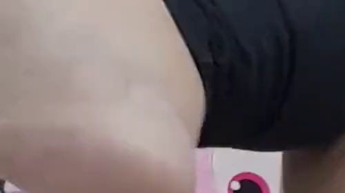 Download: NayanTeen - Aus dieser Pussy sprudelt ein Schleimbrunnen, es tropft wie verrückt und kommt laut!!