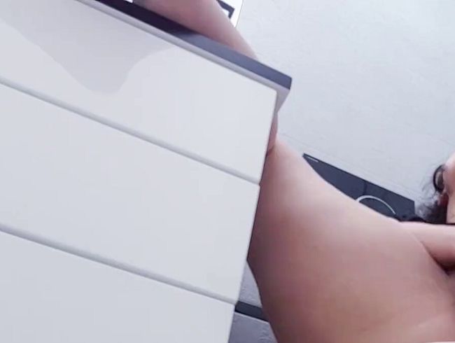 Download: NayanTeen - Papas Mädchen fingert cremige Muschi, Dirty Talk!!