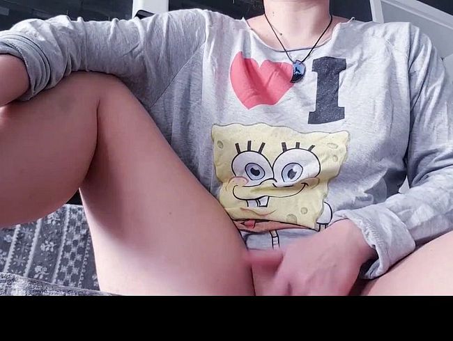 Download: NayanTeen - Hast du Hunger, Baby? Ich möchte dich verschlingen.