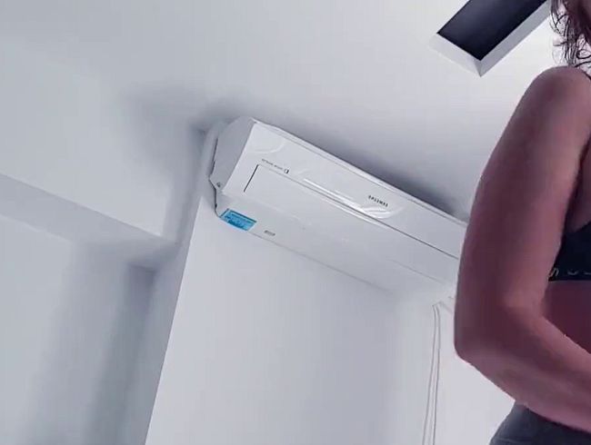 Download: NayanTeen - Was würdest du mit mir machen, wenn du jetzt hier wärst?