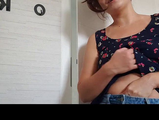 Download: NayanTeen - Ich habe es geschafft, mir Eiscreme über den ganzen Körper zu kleckern. Wenn mir das doch nur jemand ablecken könnte!