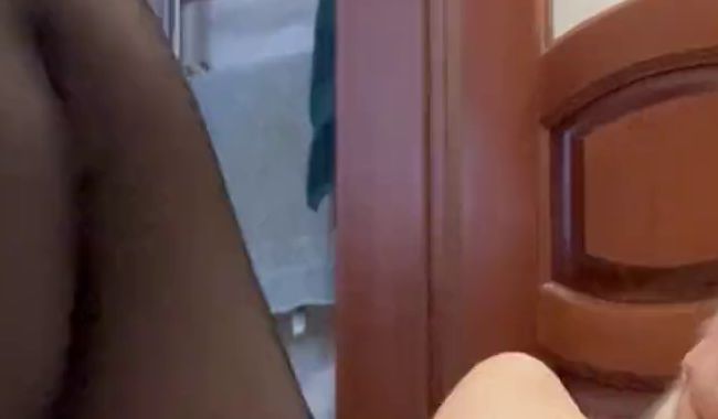 Download: NewSexyLesbi - Ich will ficken, fick mich