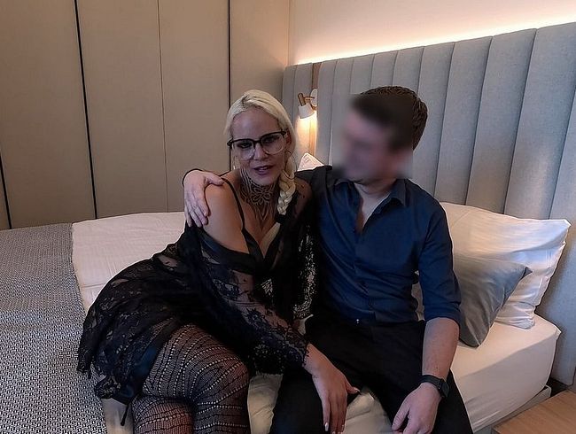 Download: Nicix-Fetish - SKANDAL USERDREH mit ARBEITSKOLLEGEN! Bürohengst macht mich zu seiner hemmungslosen Fickstute!