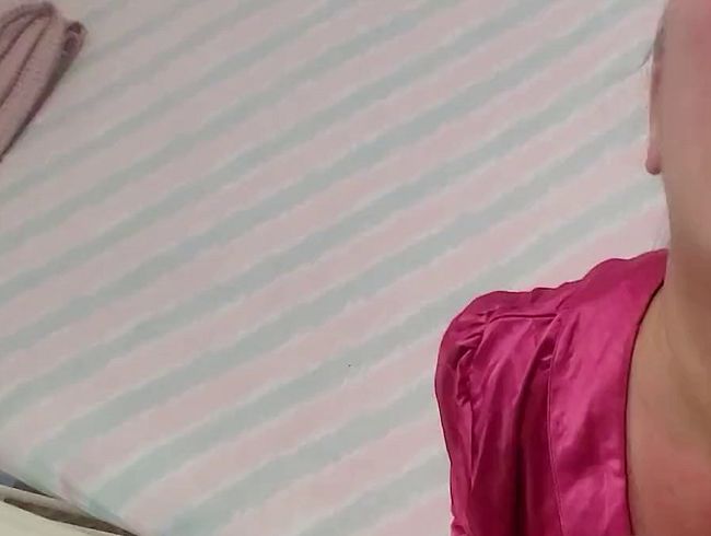 Download: Nikki-Holland - Mama gibt Jarno einen Blowjob