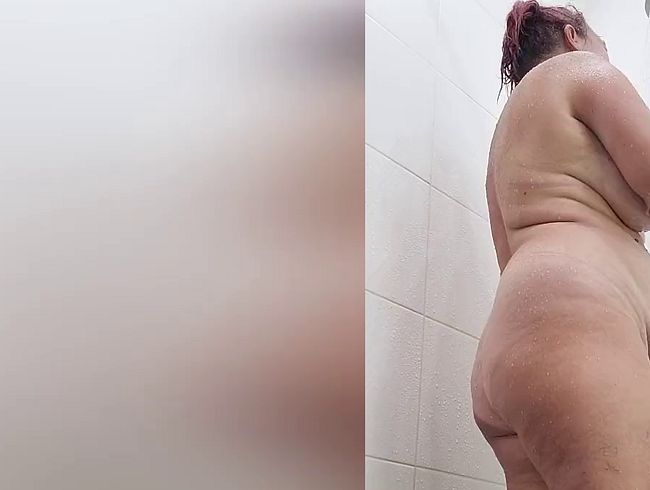 Download: Nikki-Holland - Rasieren unter der Dusche