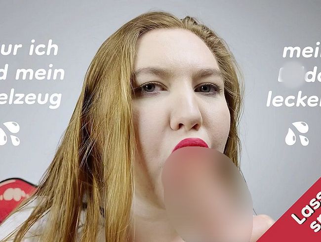 Download: NikkiLiebling - Nur ich und mein Spielzeug - mein Dildo lecken